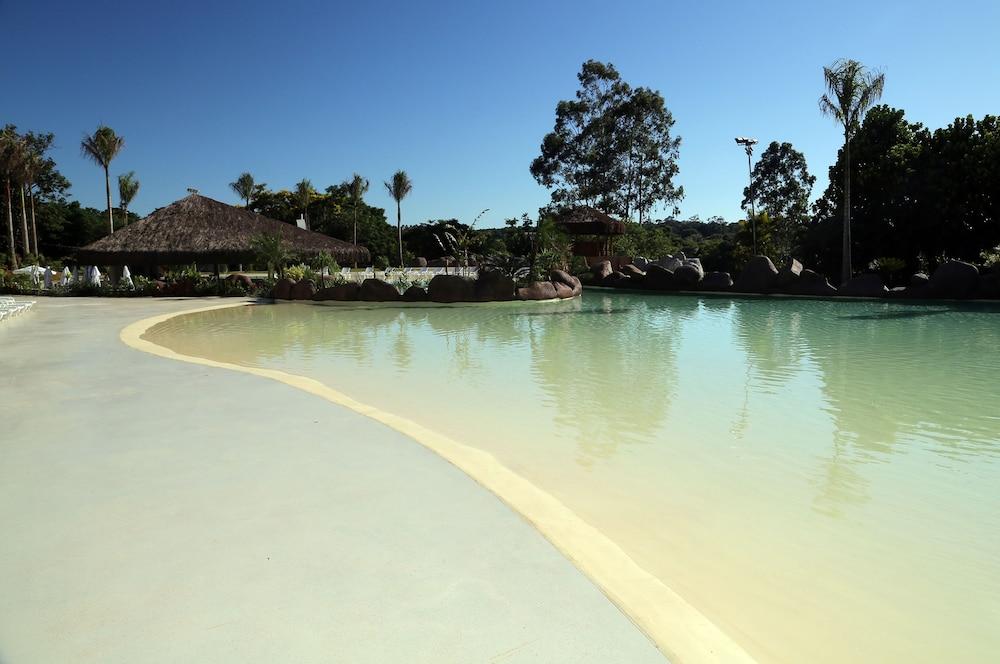 Mabu Thermas Grand Resort Foz do Iguaçu Buitenkant foto The lagoon at the San Diego Zoo Safari Park