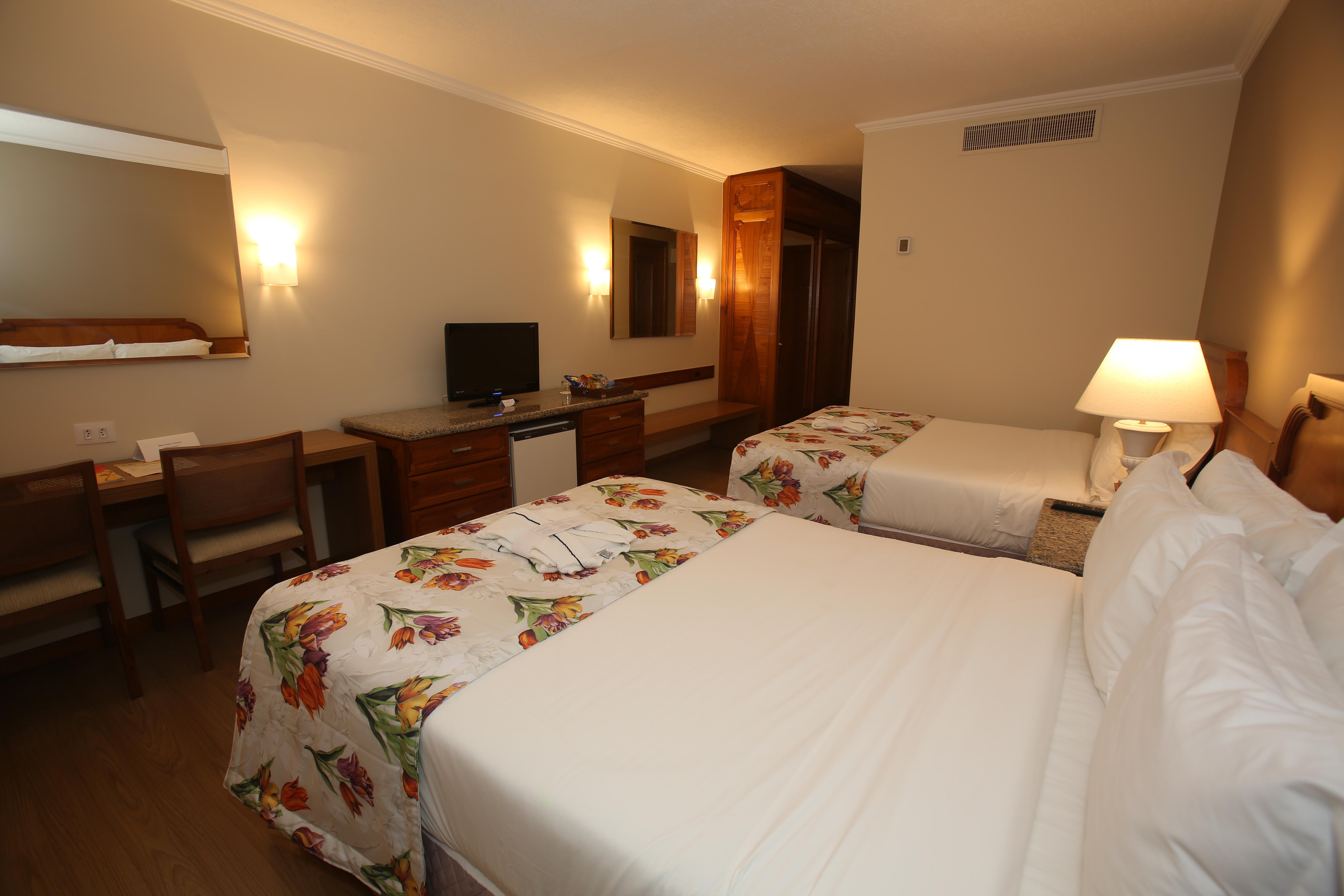 Mabu Thermas Grand Resort Foz do Iguaçu Buitenkant foto A room at the hotel